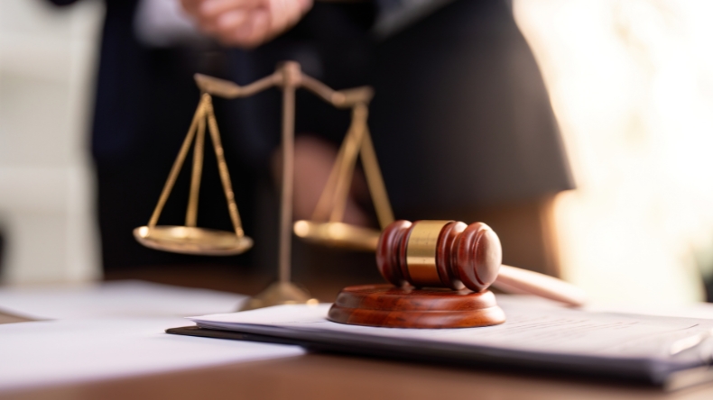 Connecting Law Firms and Businesses with Exceptional Legal Talent